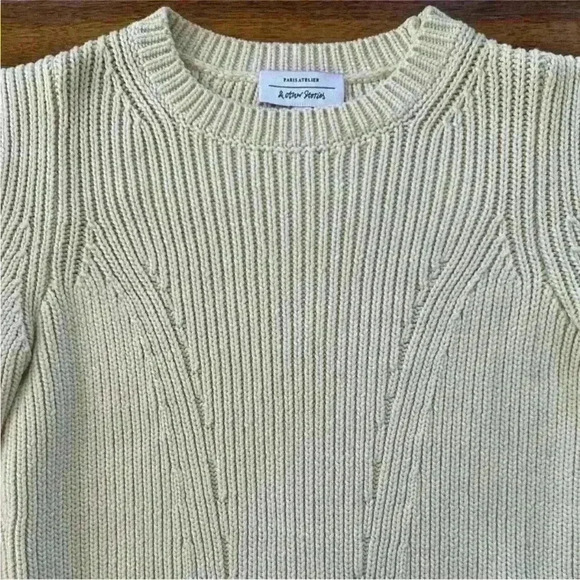 & Other Stories Statement Padded Shoulders
Cream Knit Sweater Size XS NWOT! - Picture 8 of 9